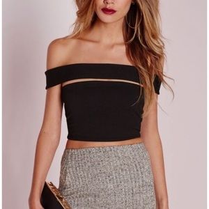 NWOT Missguided Cut Out Bandeau Crop Top